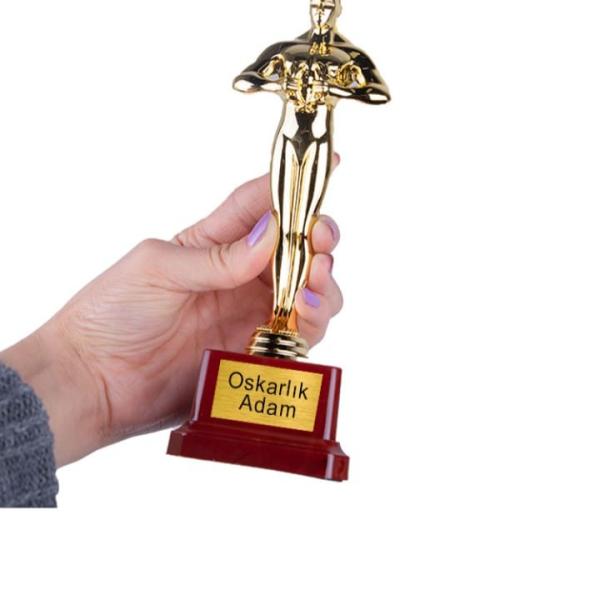 Oscar Ödülü Oscarlık Adam